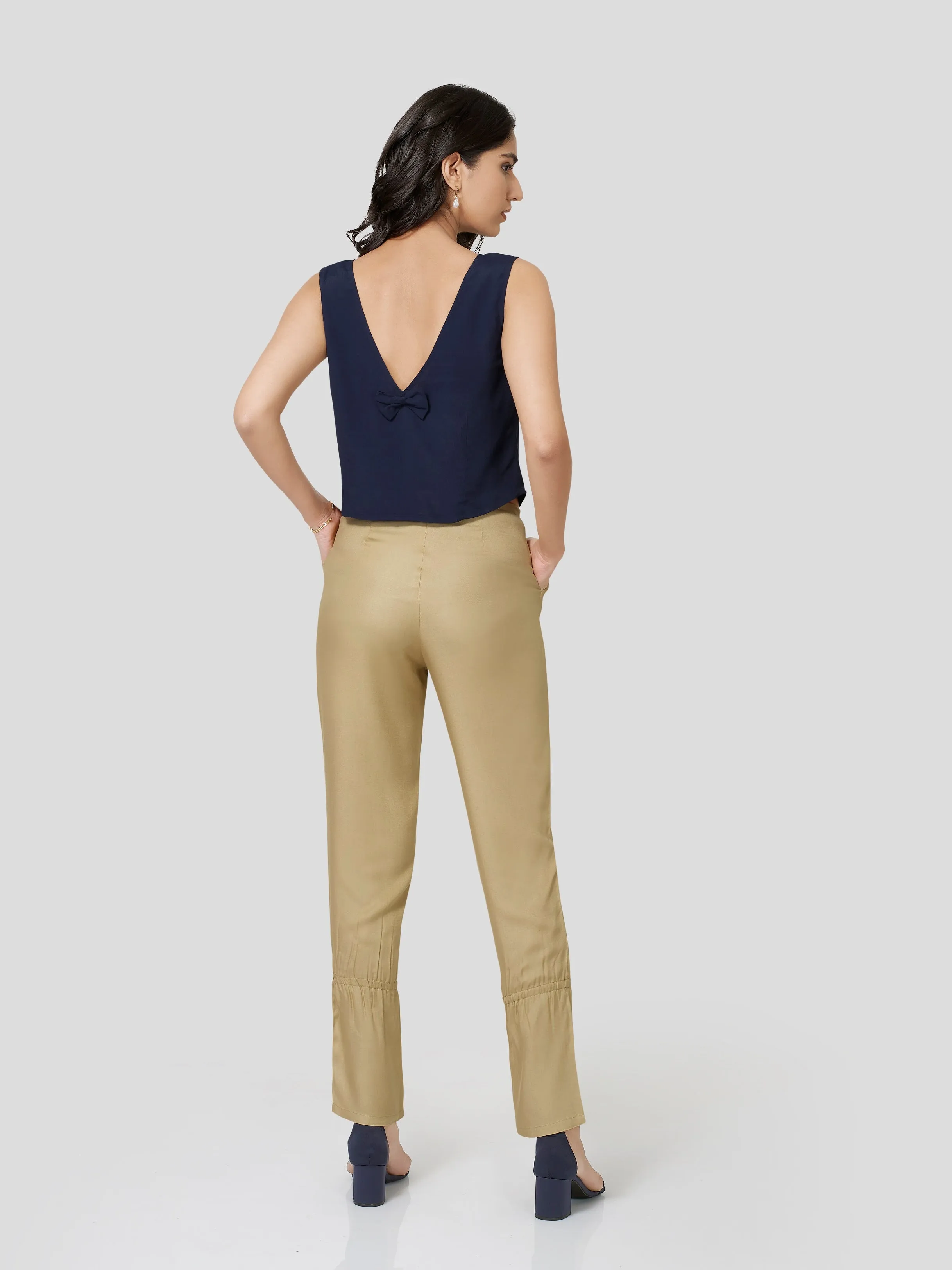 Effulgent Poise V Neck Crop Top