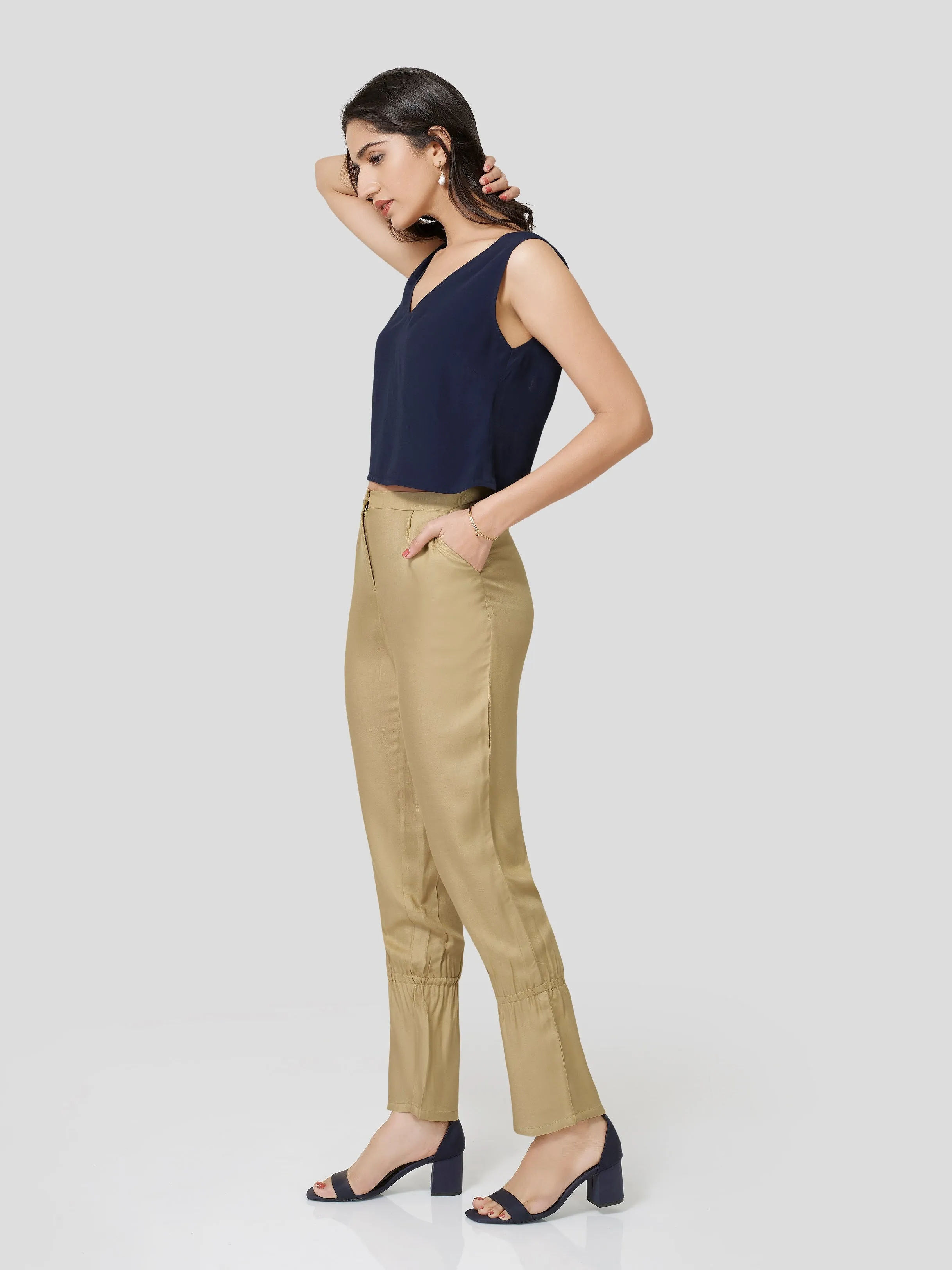 Effulgent Poise V Neck Crop Top