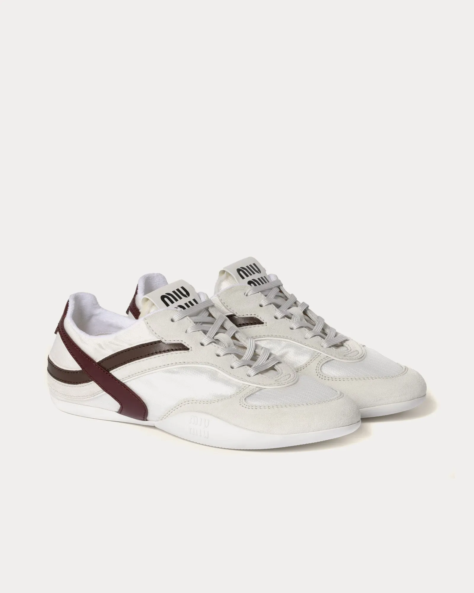 Gymnasium Technical Fabric & Suede White / Burgundy Low Top Sneakers