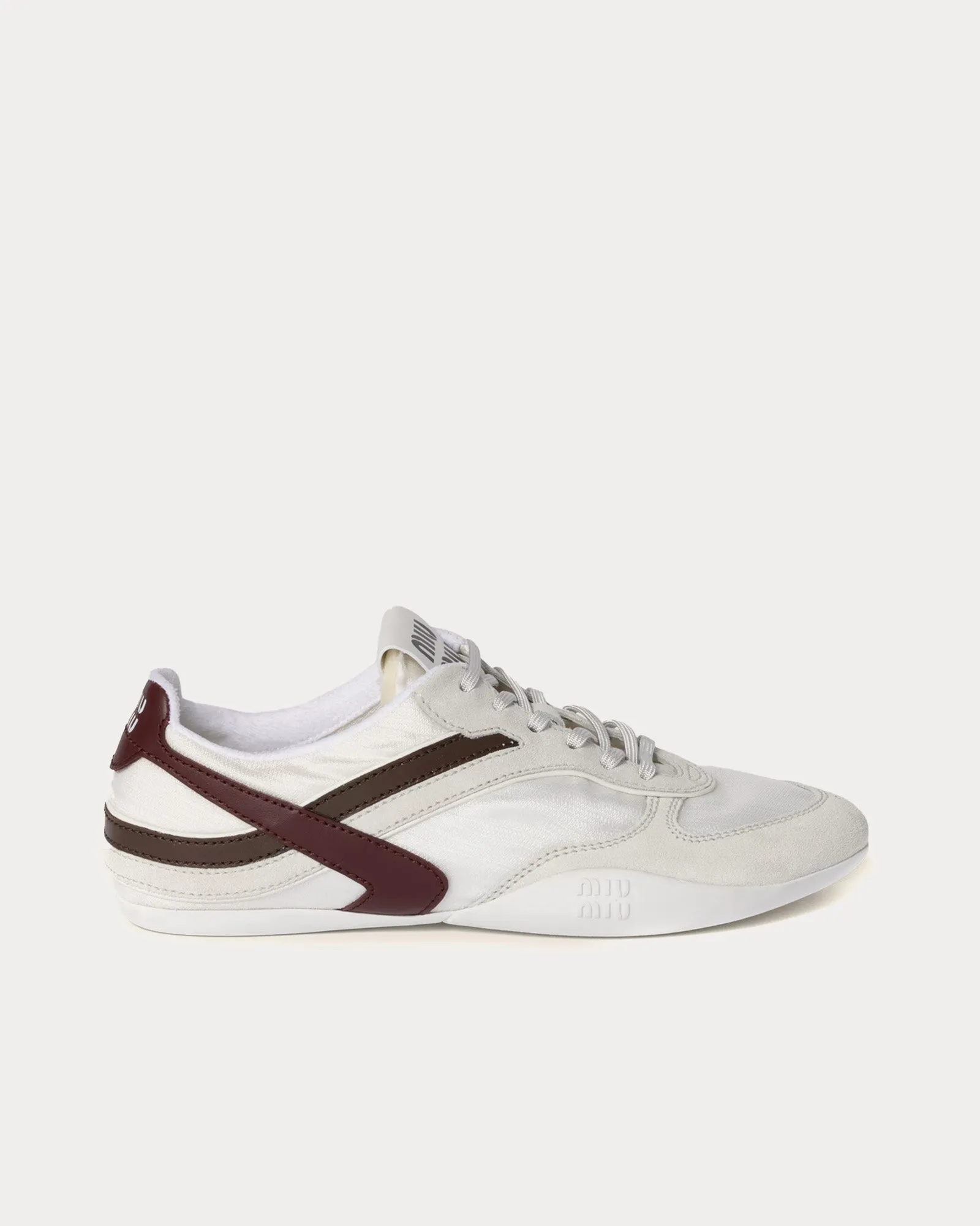 Gymnasium Technical Fabric & Suede White / Burgundy Low Top Sneakers