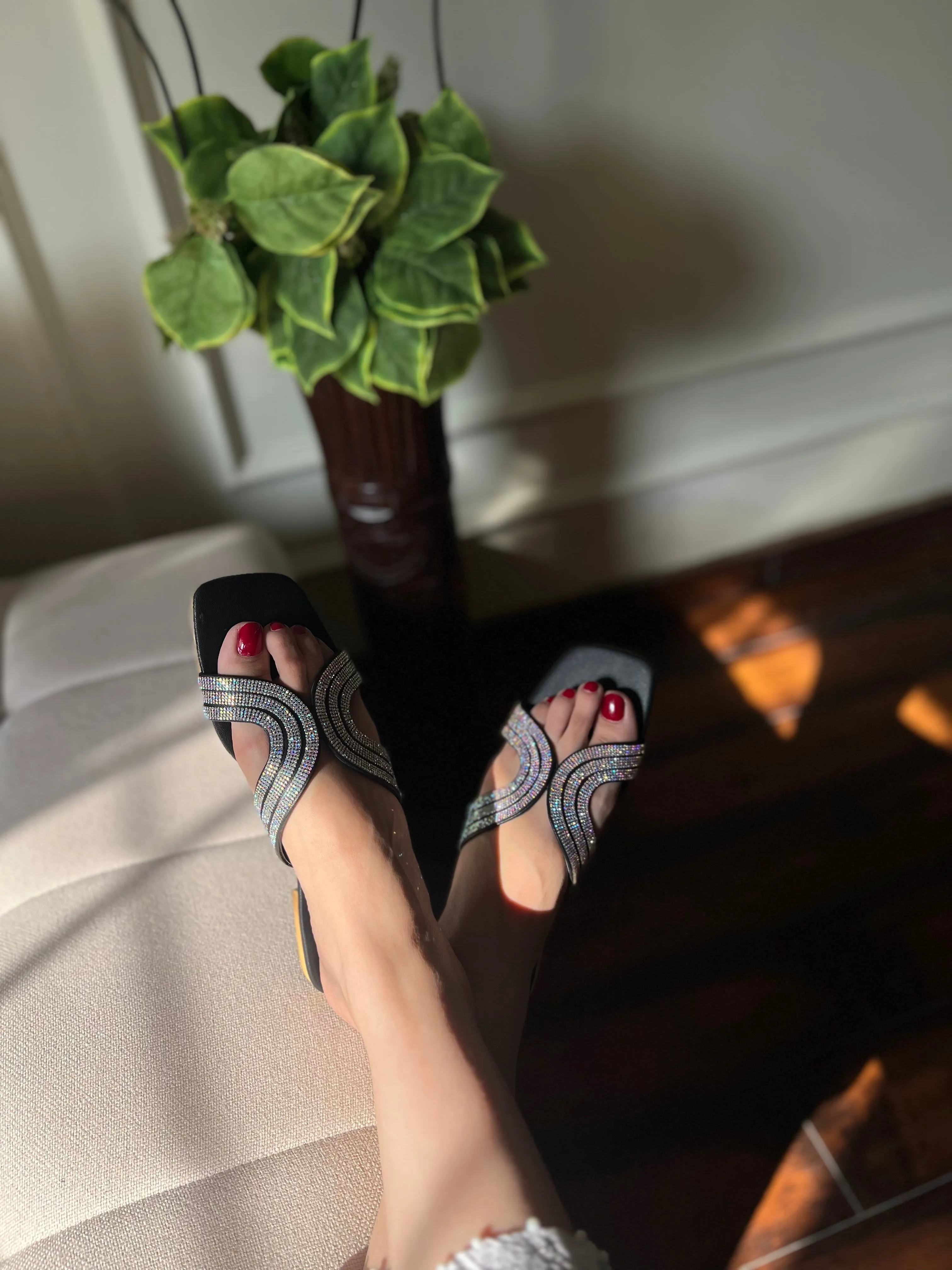 Julia Slides - Black