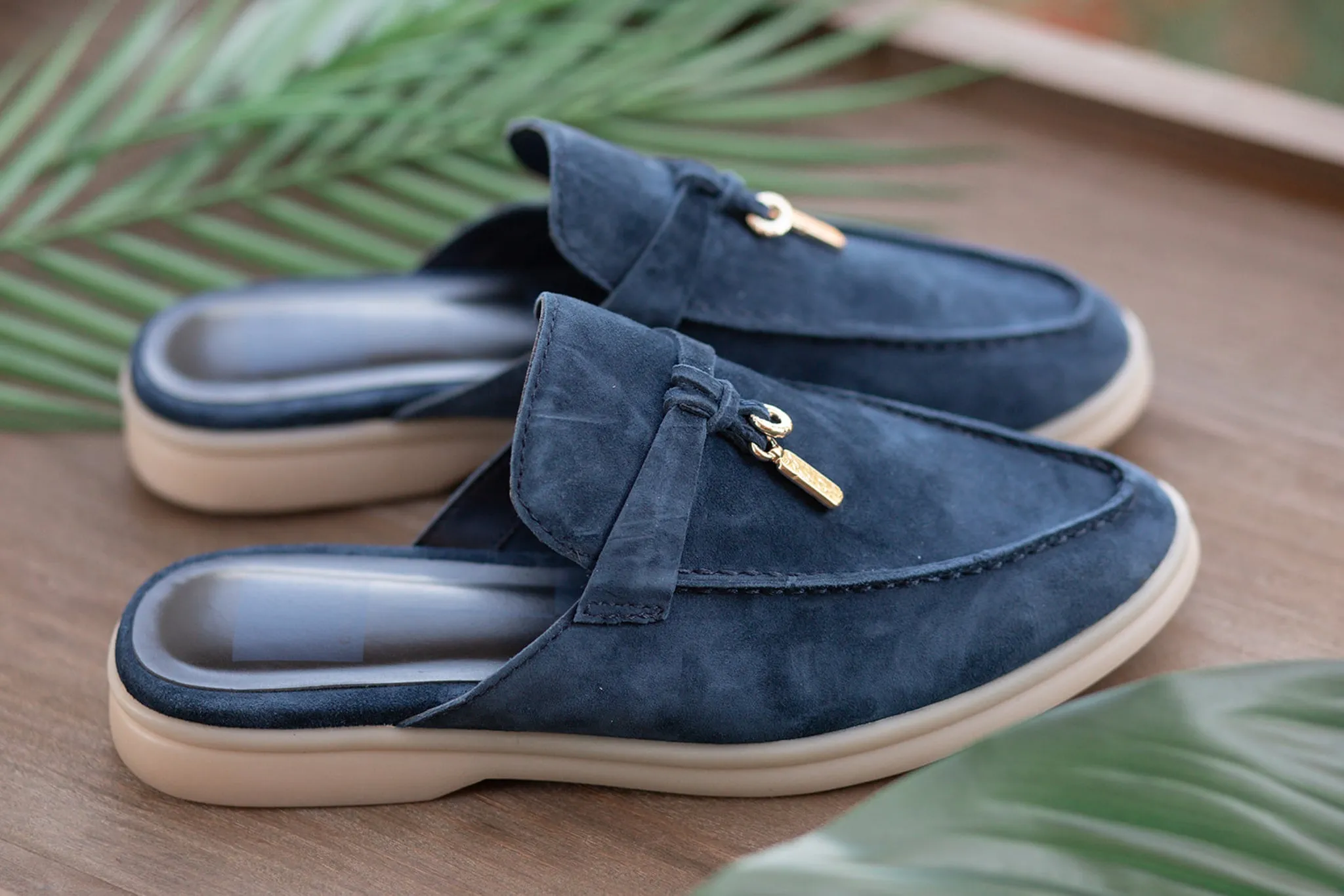 Lasail Flats in Navy Suede