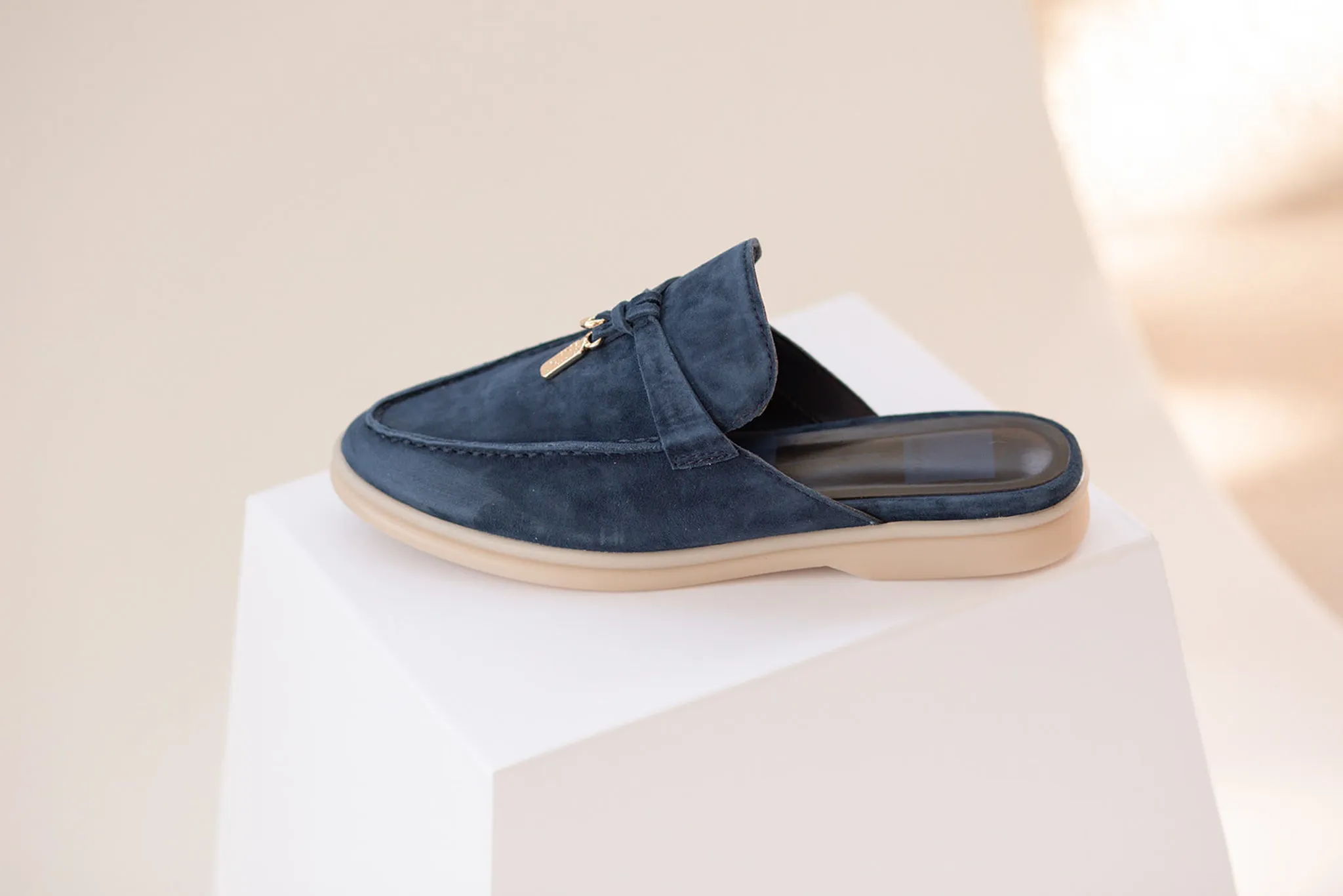 Lasail Flats in Navy Suede