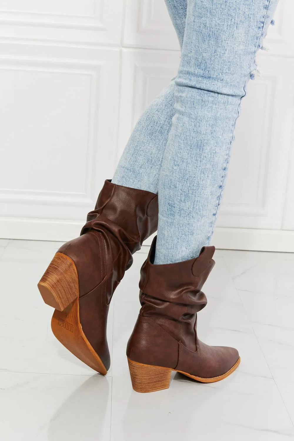 MMShoes Burnt Umber Scrunch Pointed Toe Cowboy Boots