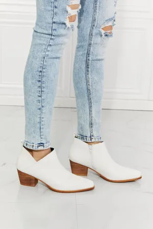 MMShoes Embroidered Crossover White Cowboy Boots