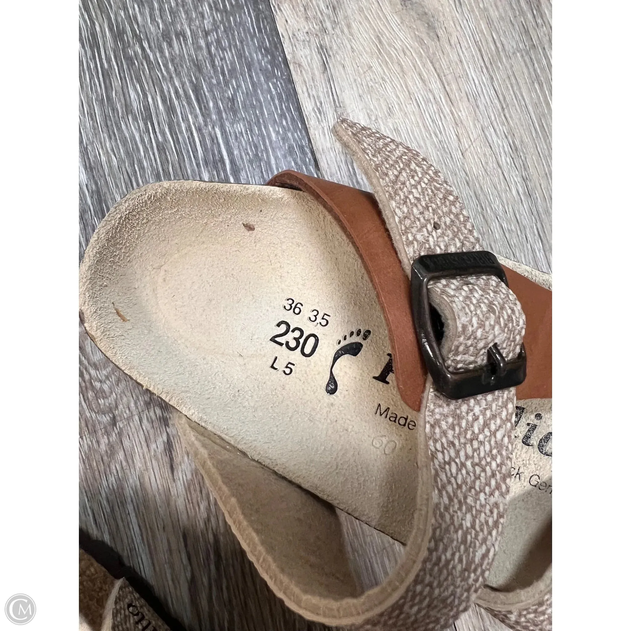 Sandals Flats By Birkenstock In Brown, Size: 5
