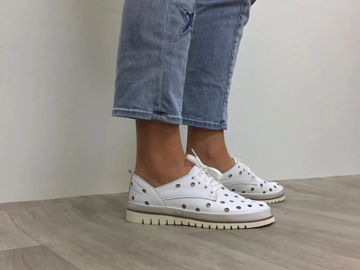 Via Nova Caesar White Leather Sneakers